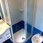 Lido Dei Pini Modern Escape Apartman