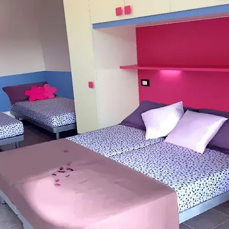 Lägenhet Lido Dei Pini Modern Escape *