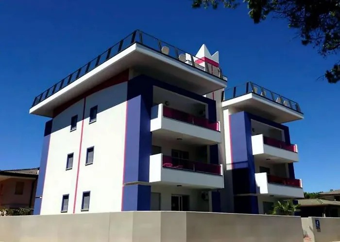 アパート Lido Dei Pini Modern Escape ビビオーネ